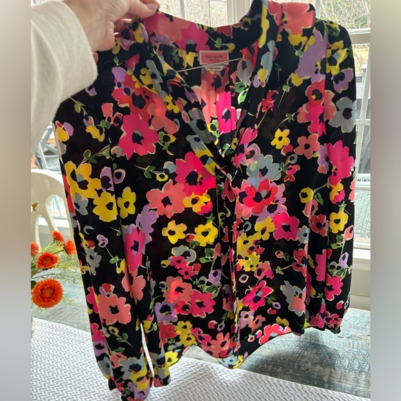 Kate Spade New York Women V Neck Tie Blouse Small, Ruffle Color Black Colorful - Picture 2 of 9
